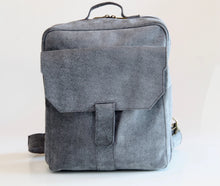 Load image into Gallery viewer, Tom - Pedal People